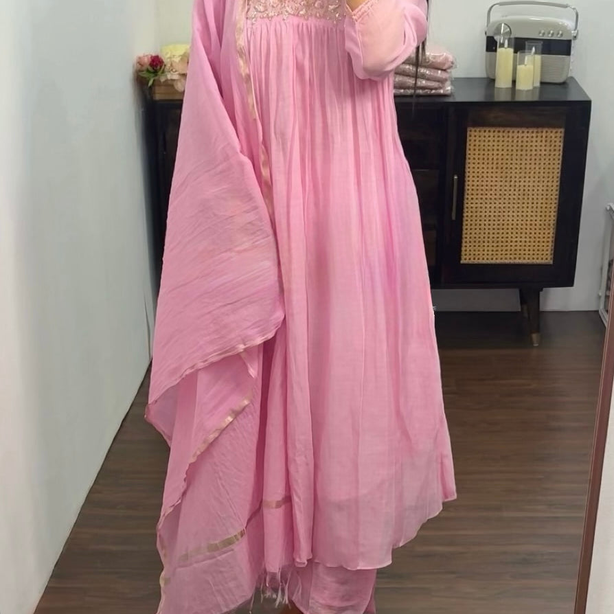 ✨”Mahek- Premium Pink Mul Chanderi A-Line Kurta Set✨