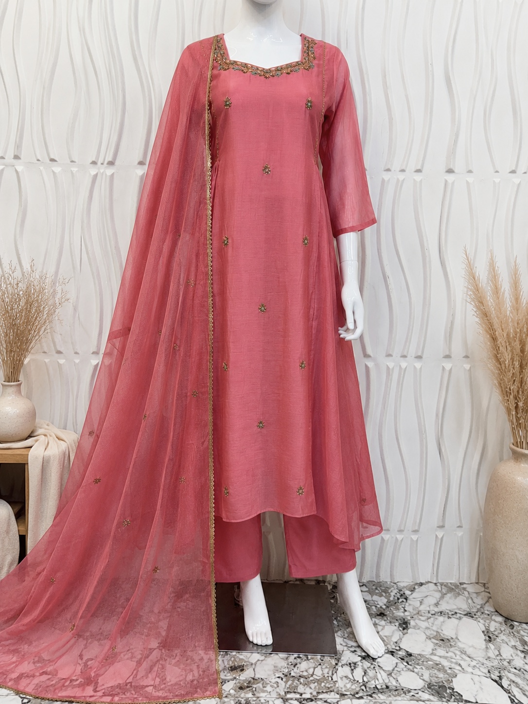 “Ayesha” Premium Mul Chanderi Anarkali Suit set 🛍️
