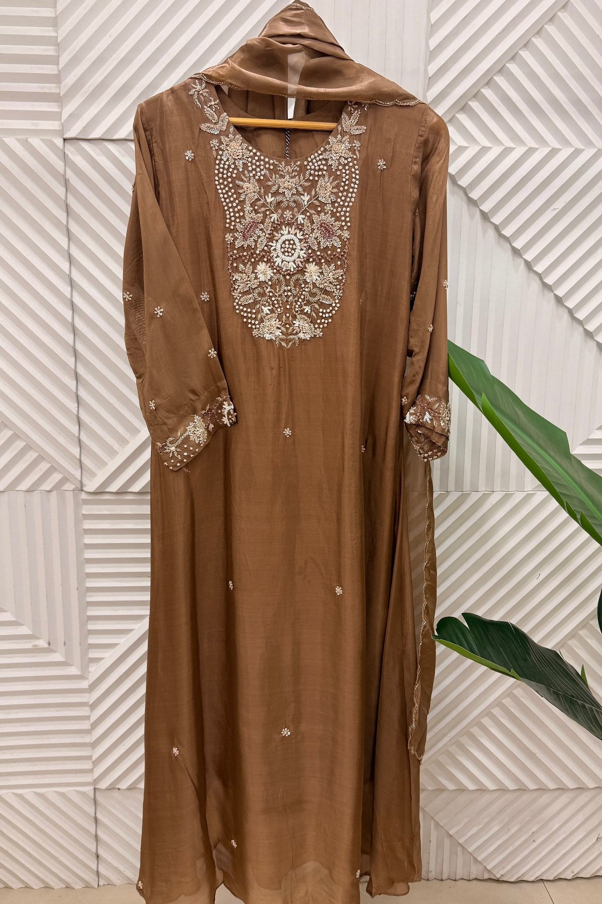✨Anvi - Premium Ho Silk A Line Kurta Set