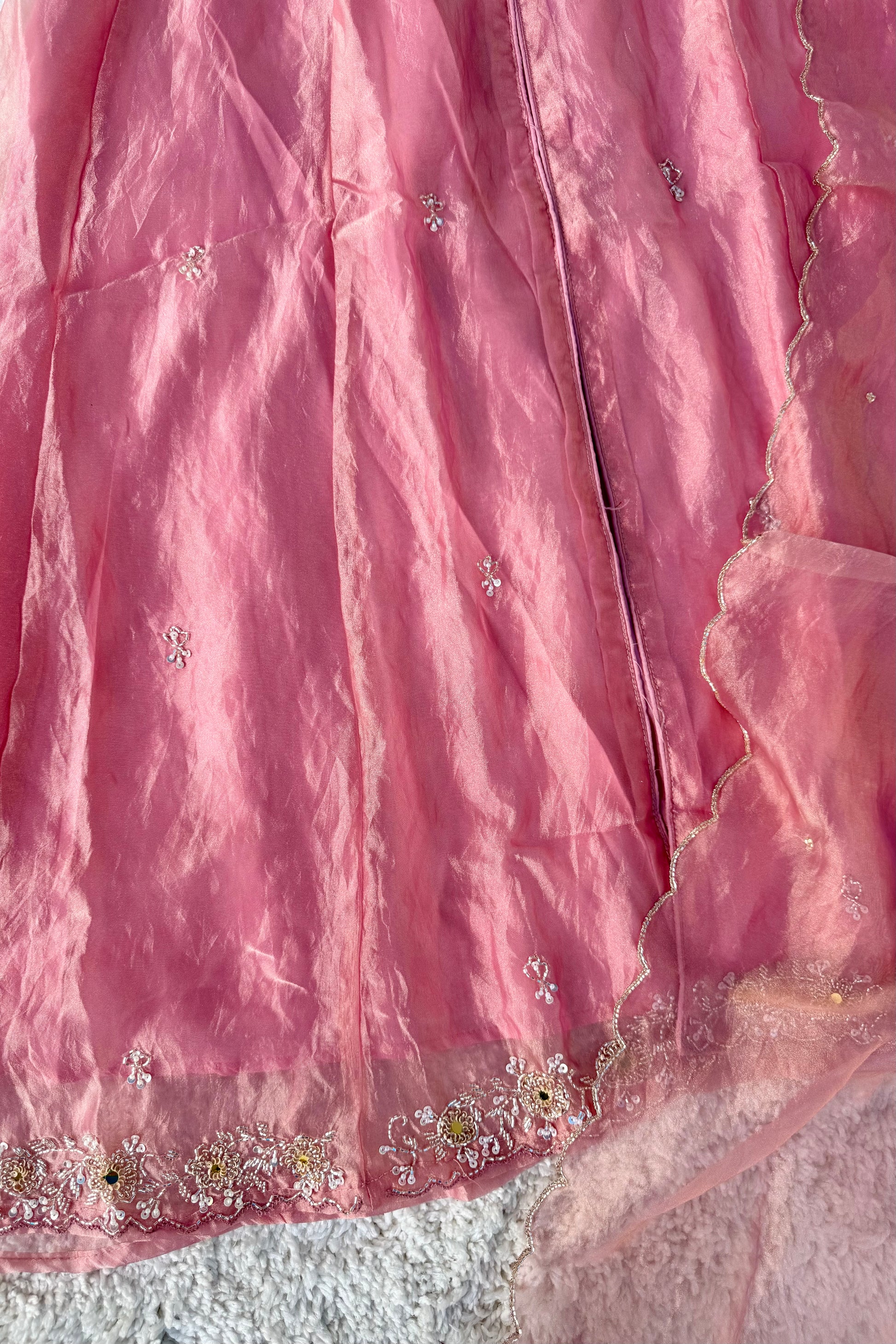 ✨Aiyana- Rose Pink Crushed Tissue Heavy Anarkali Kurta Set