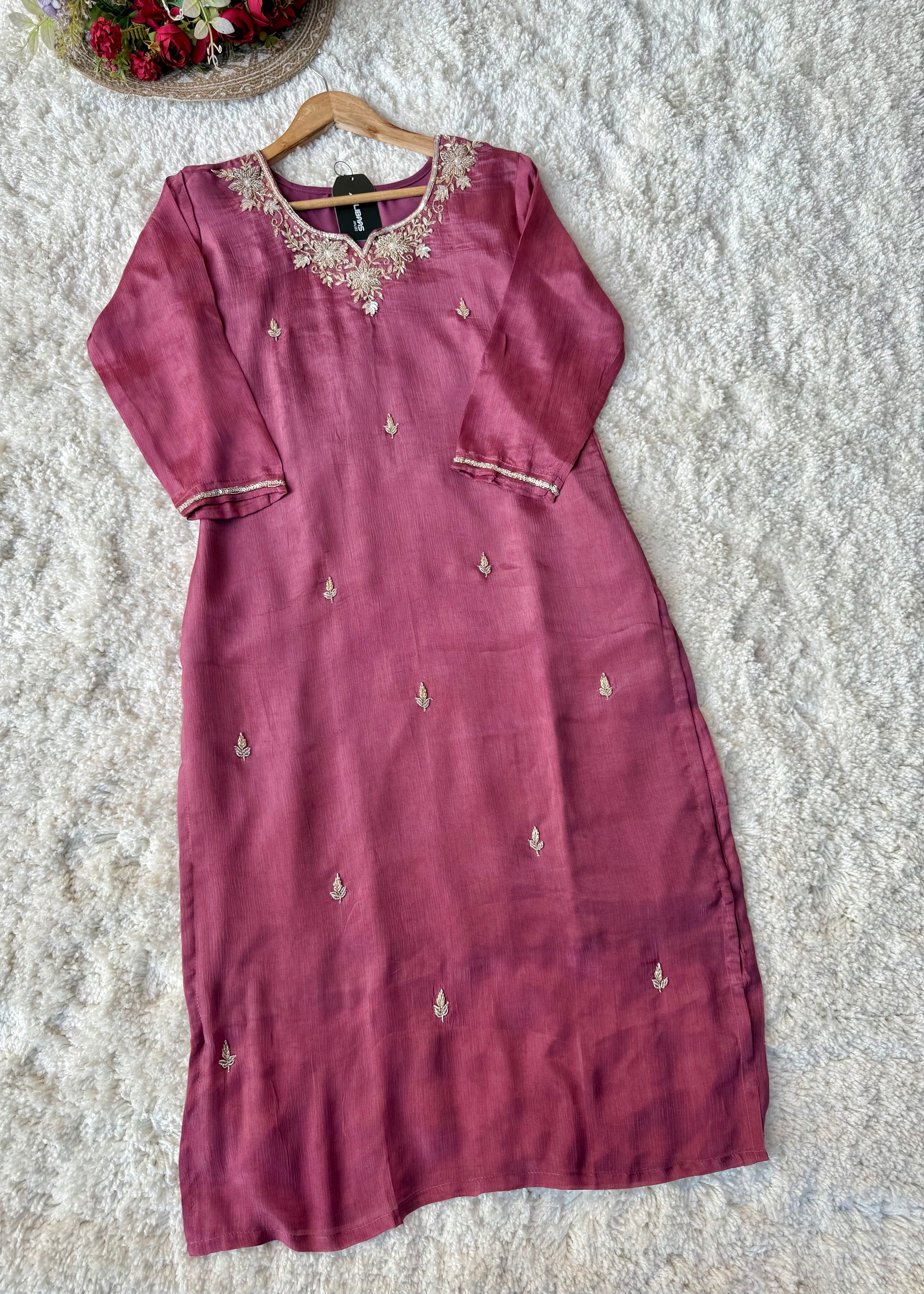 ✨ “Aaliya – Premium Mauve Plum Chinnon handwork straight kurta set