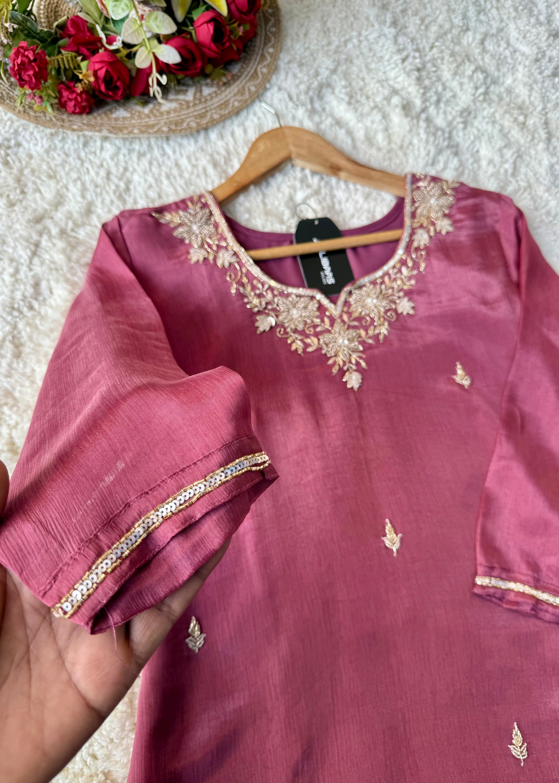 ✨ “Aaliya – Premium Mauve Plum Chinnon handwork straight kurta set
