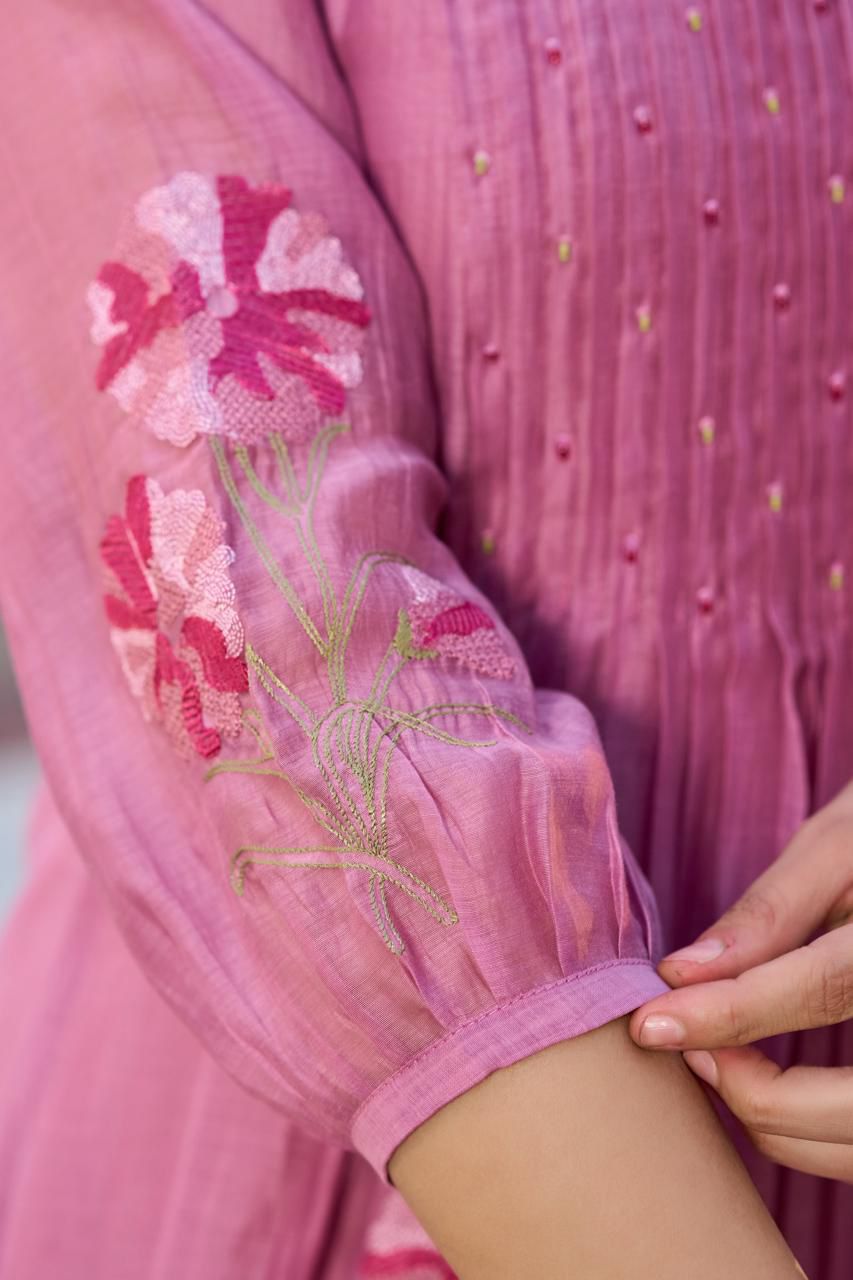 ✨Gulnaar- Rose Pink Mul Chanderi Embroidered Anarkali Kurta Set
