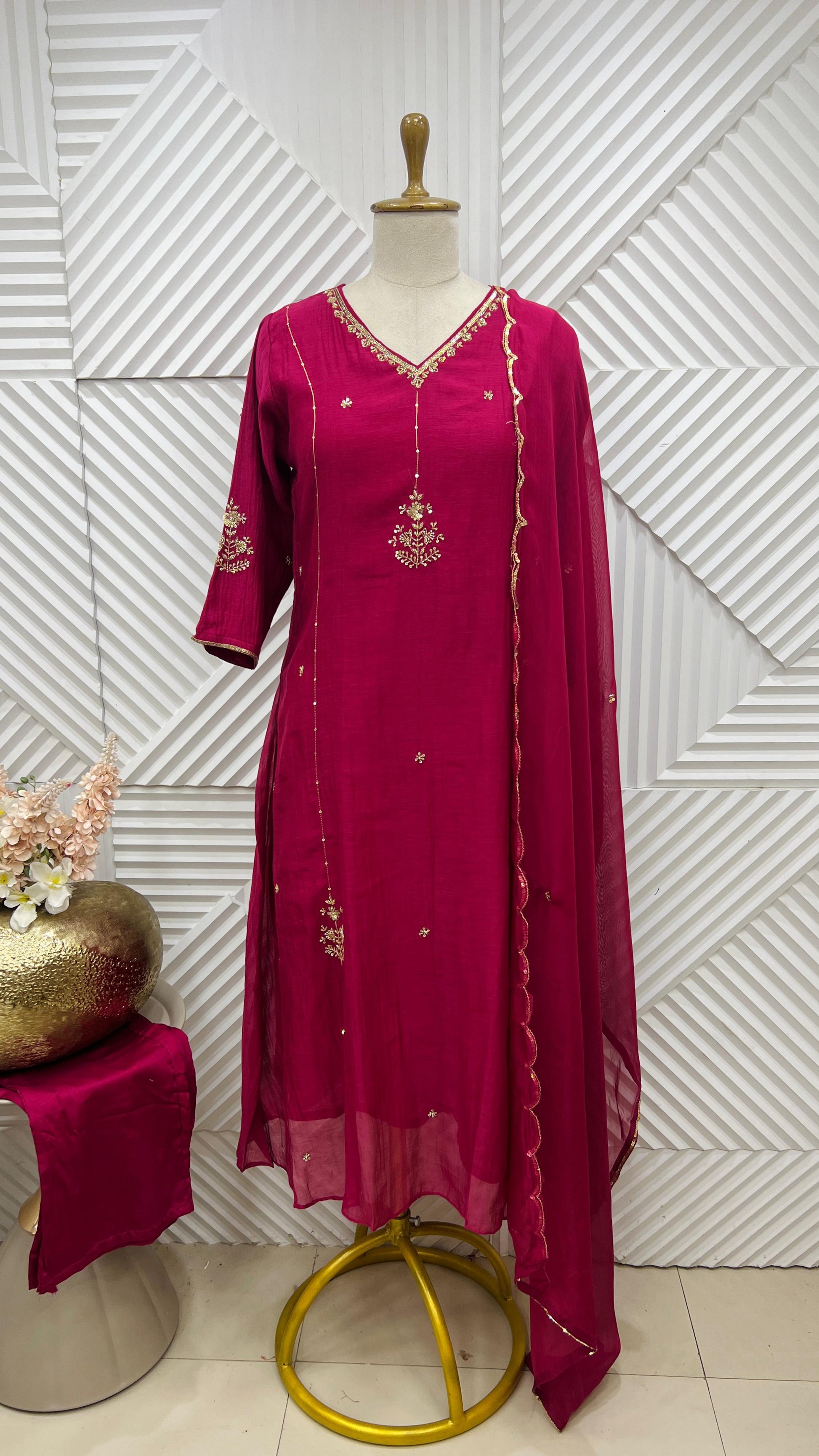💙”Grace- Premium Rich Pink Mul Chanderi Kurta Set 🛍️
