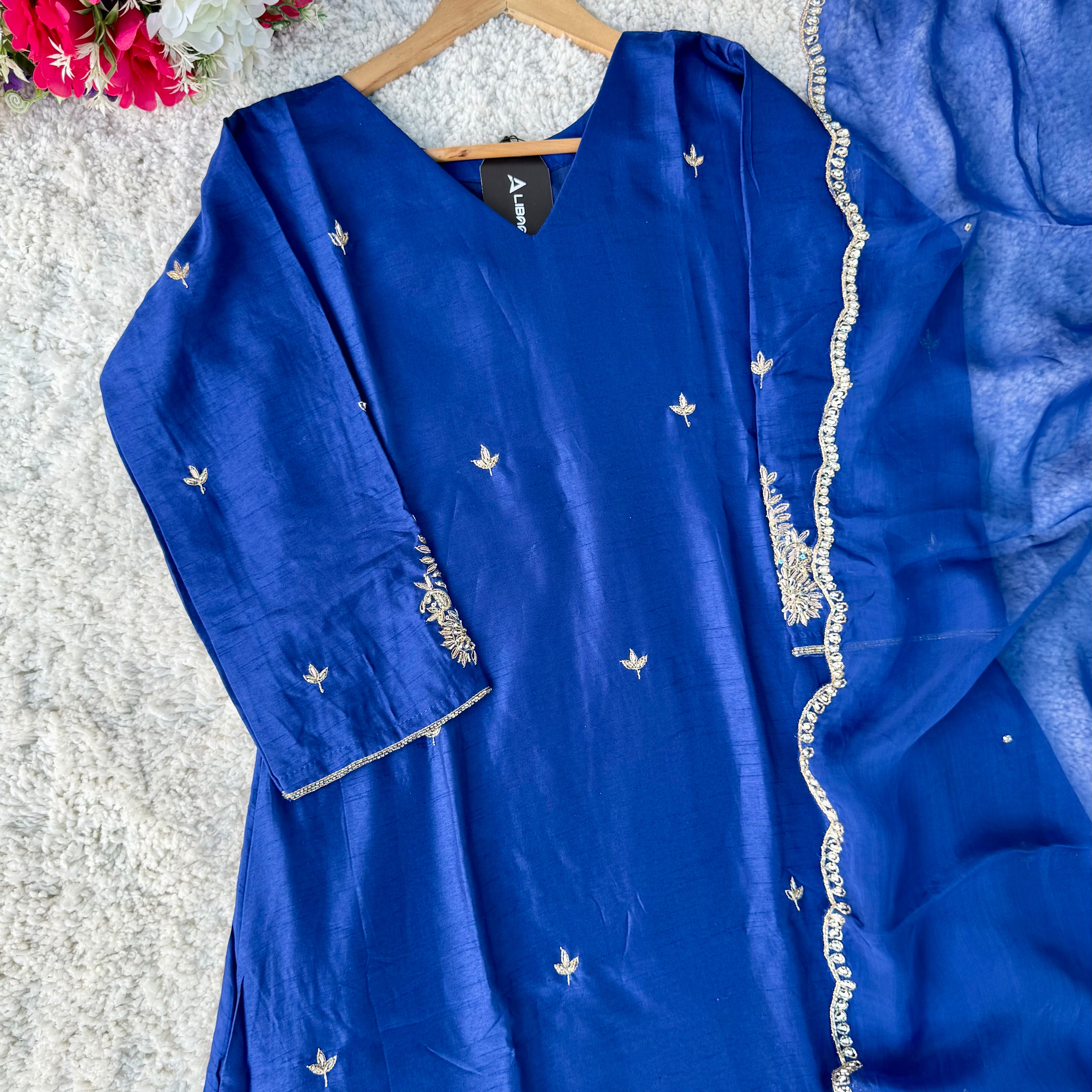 ✨”Aarti– Premium Dola Silk Heavy Anarkali Kurta Set