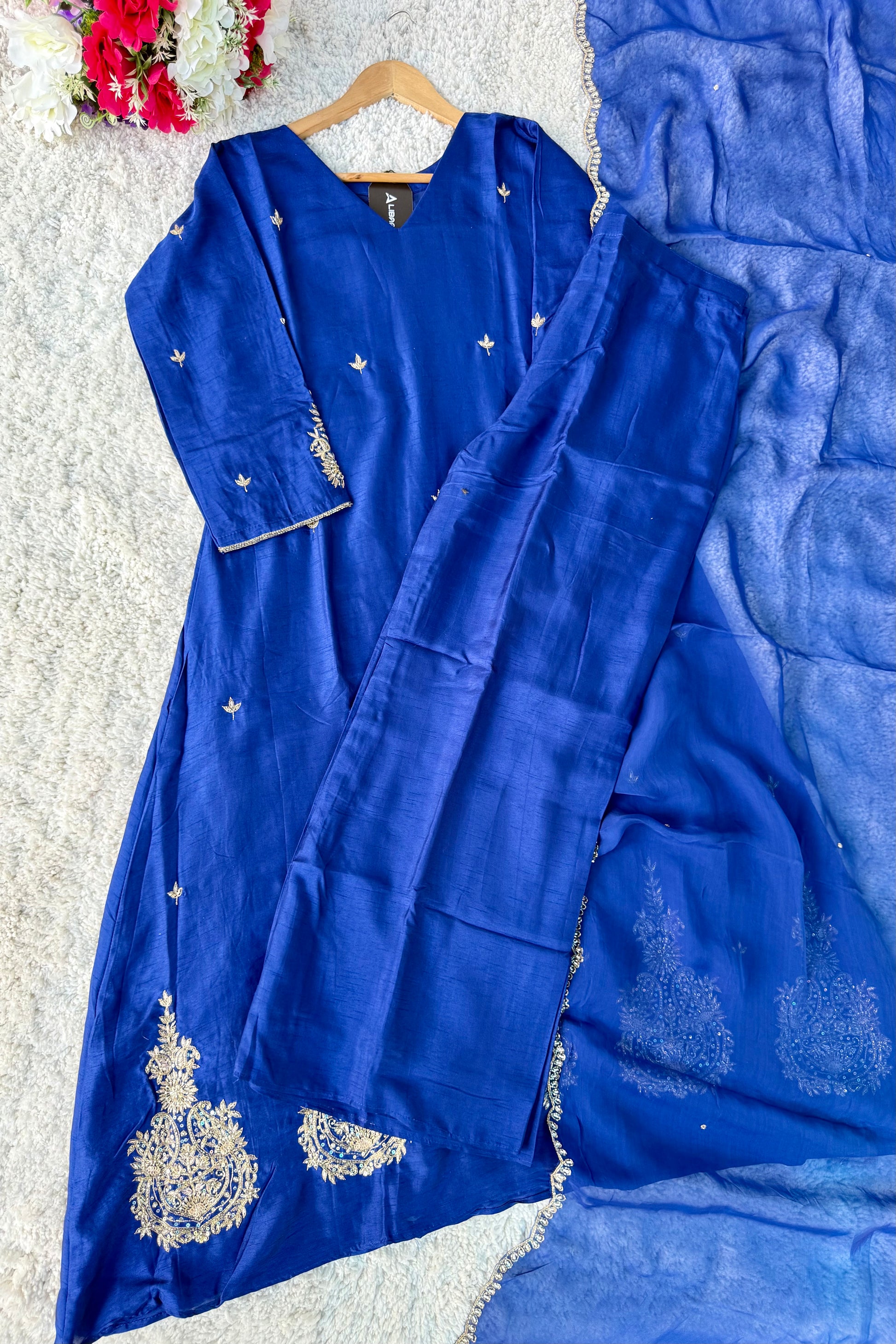 ✨”Aarti– Premium Dola Silk Heavy Anarkali Kurta Set