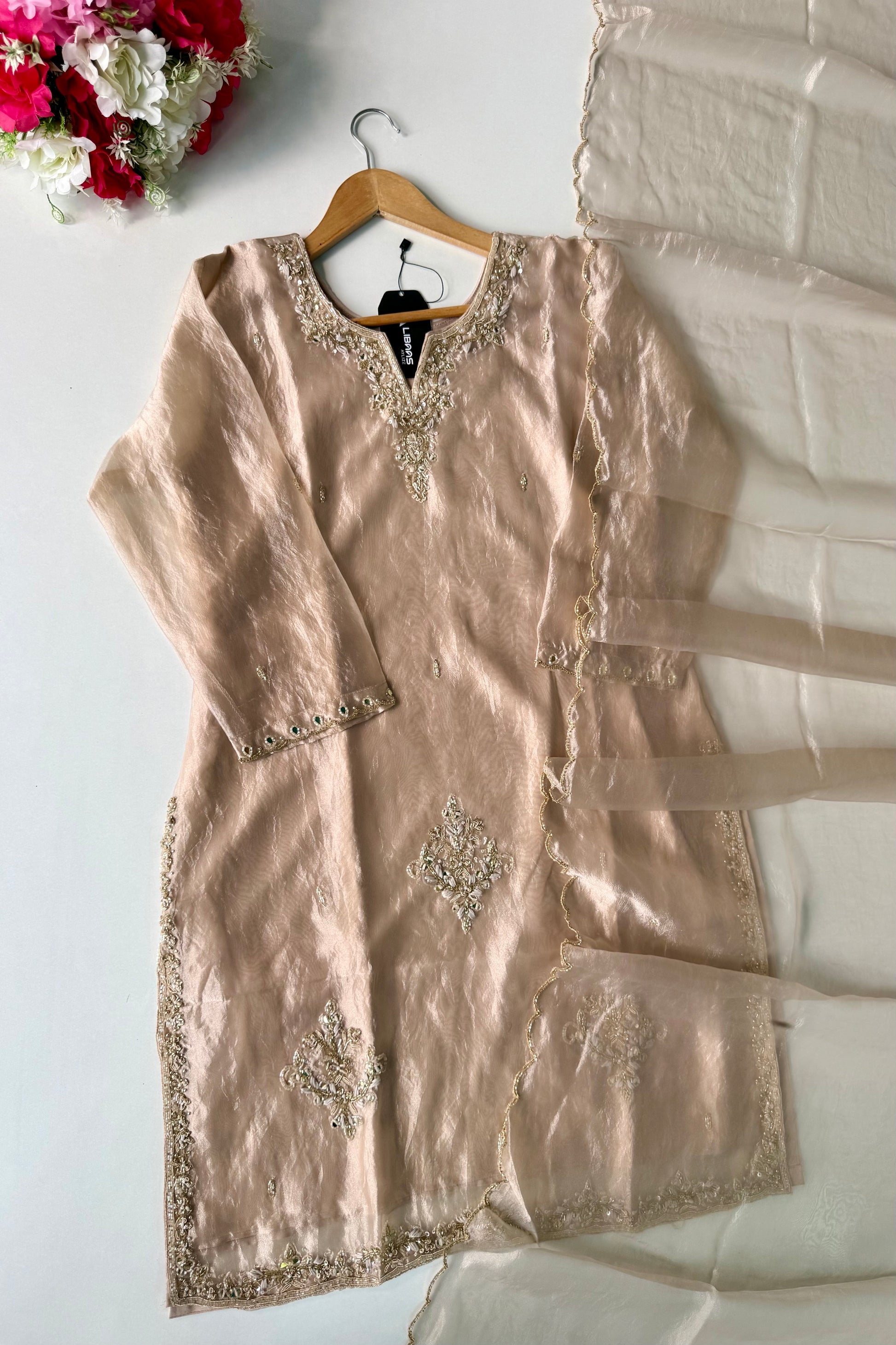 ✨Ruhani – Luxury Ivory Glass Tissue Divider Suit Set