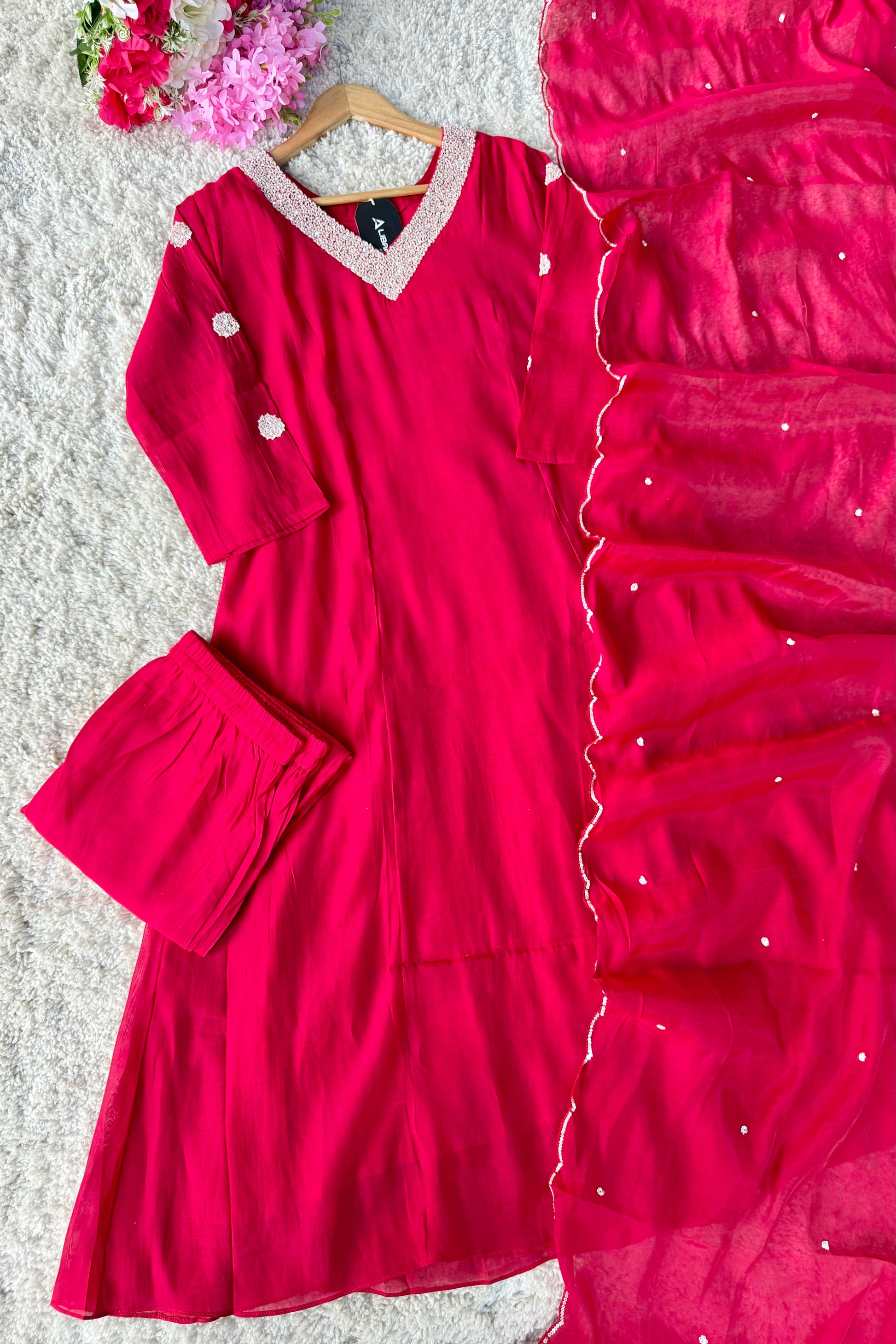 ❤️Sreya – Premium Ho Silk Back Design A Line Kurta Set