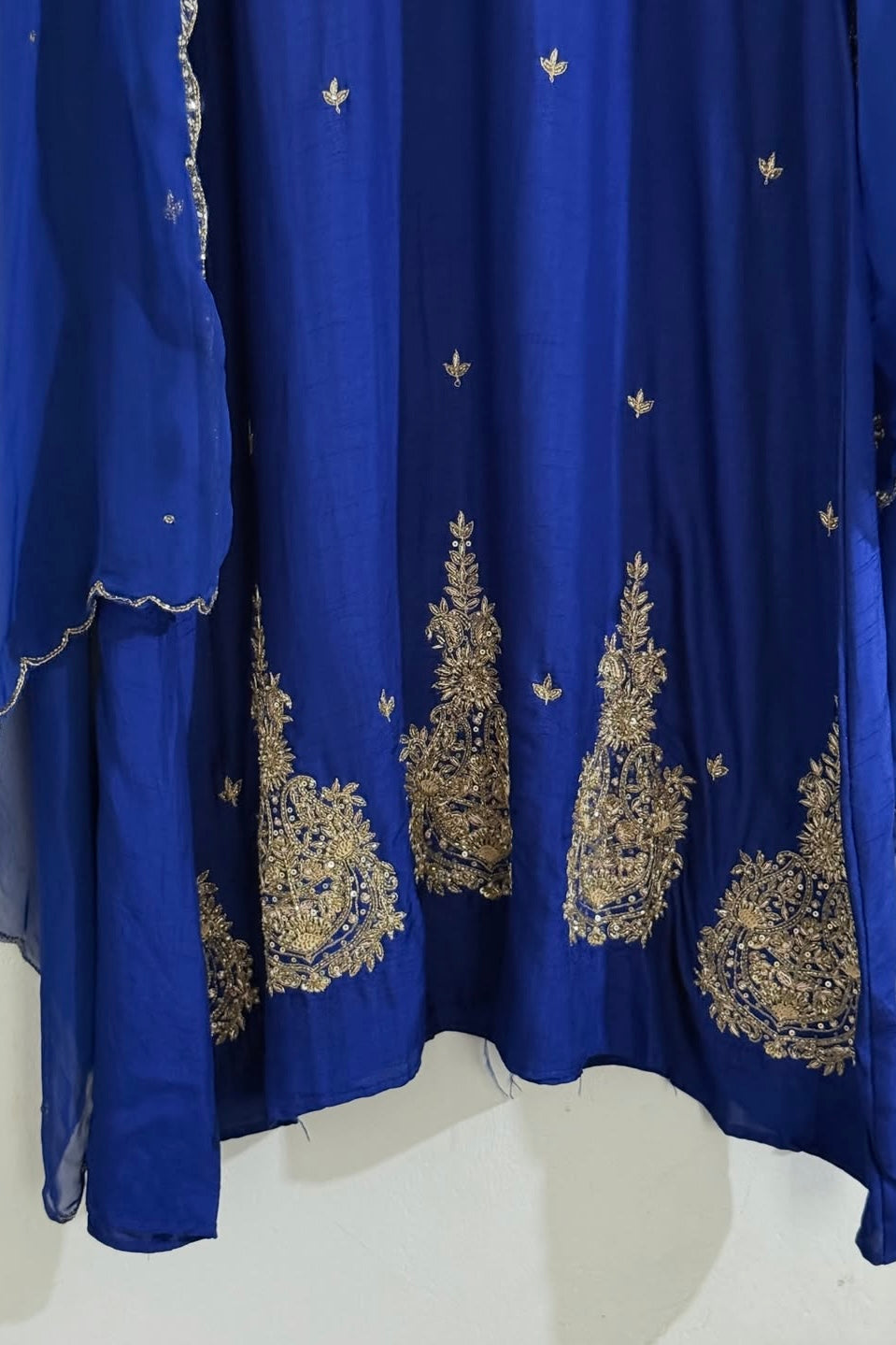✨”Aarti– Premium Dola Silk Heavy Anarkali Kurta Set