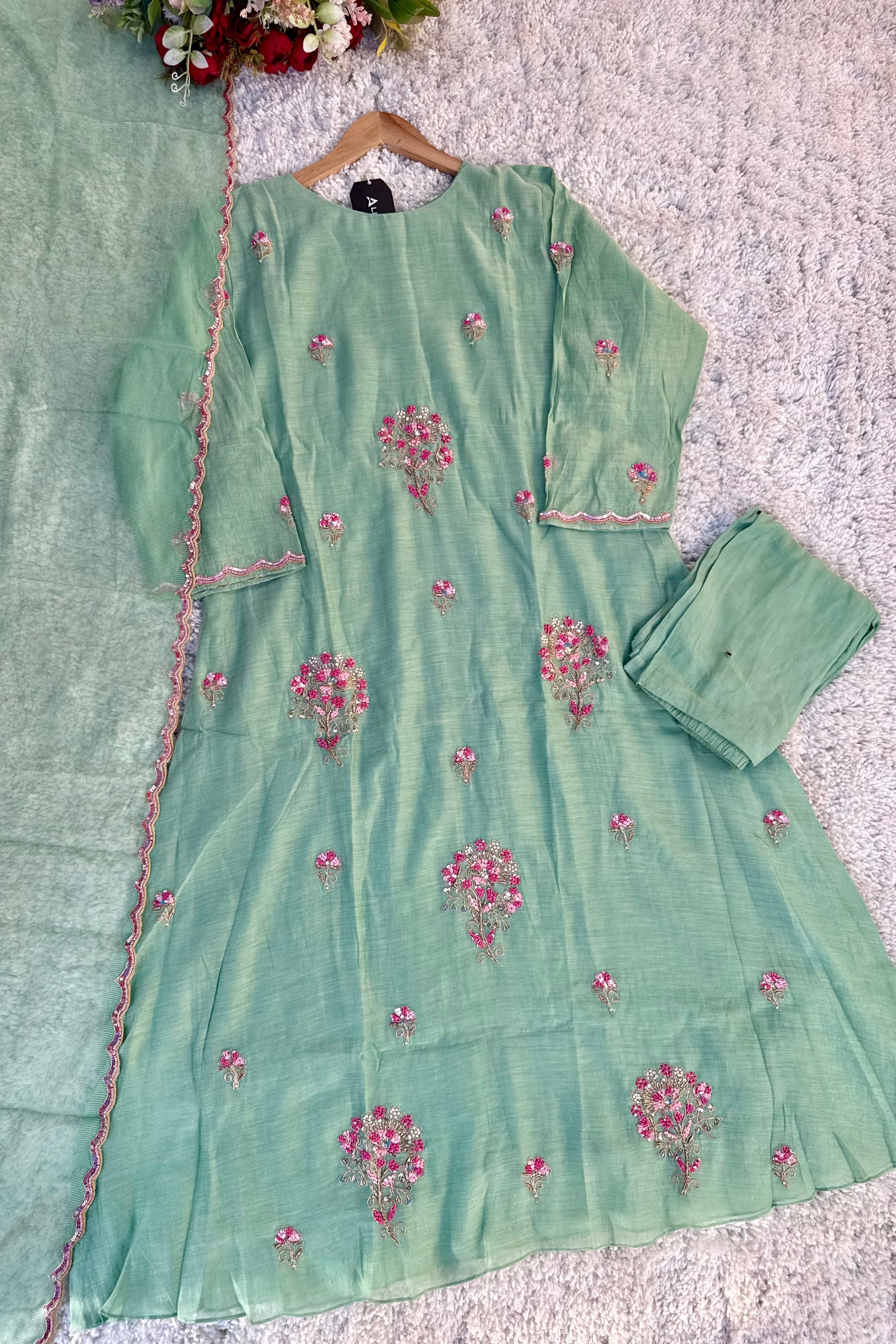 ✨Grace – Elegance Heavy Handwok Mul Chanderi A Line Suit
