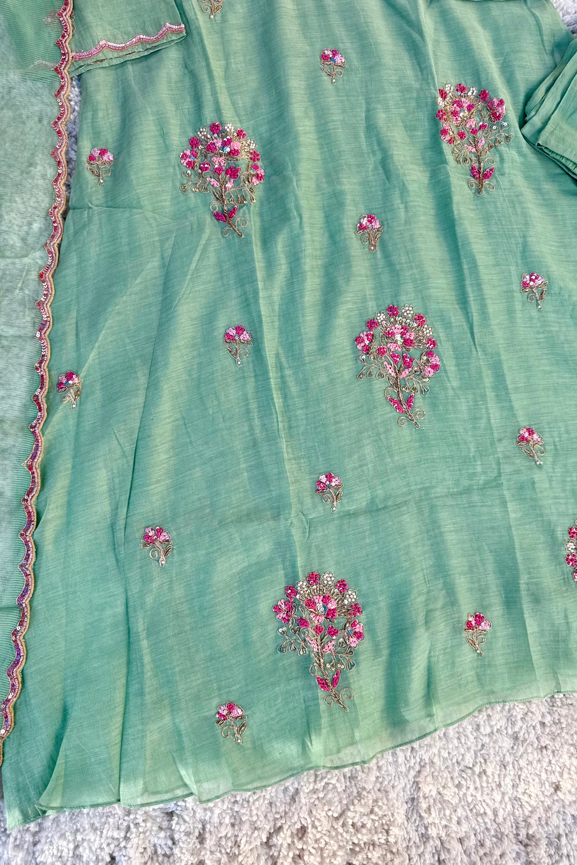 ✨Grace – Elegance Heavy Handwok Mul Chanderi A Line Suit