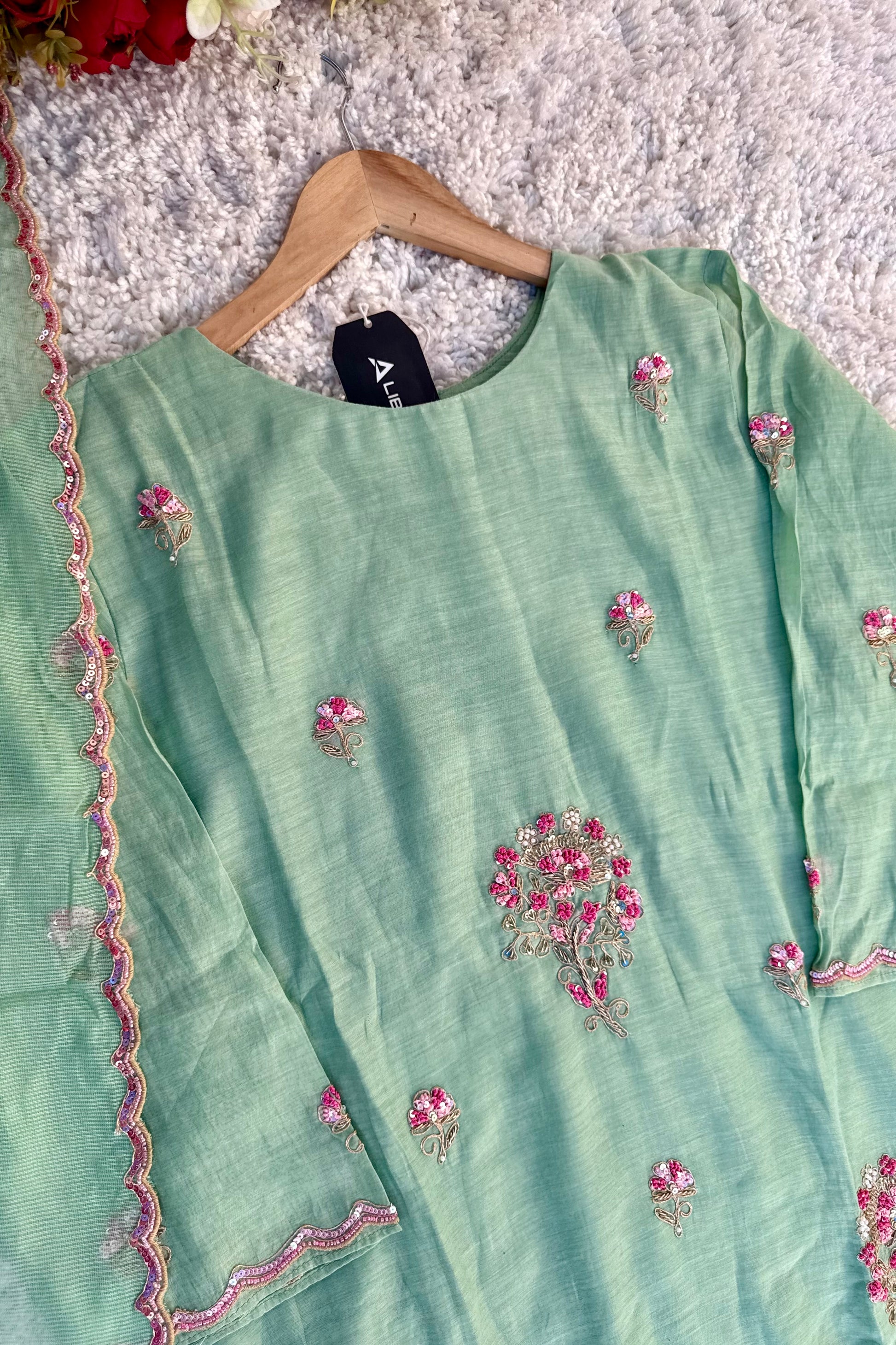 ✨Grace – Elegance Heavy Handwok Mul Chanderi A Line Suit