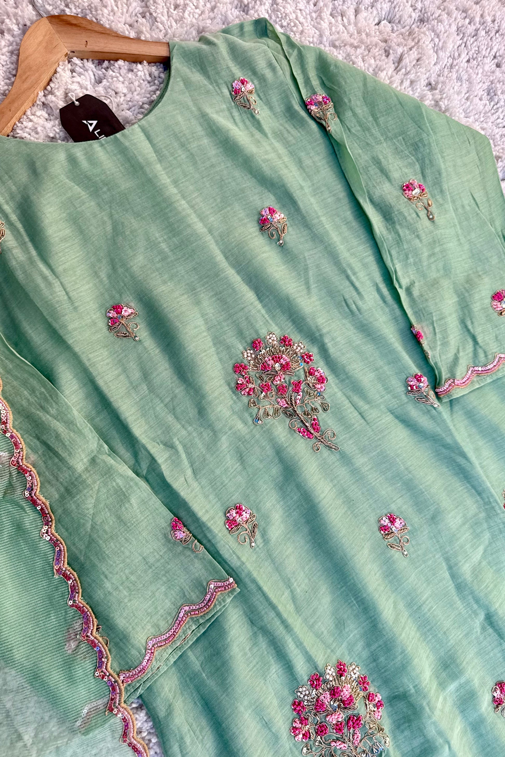 ✨Grace – Elegance Heavy Handwok Mul Chanderi A Line Suit