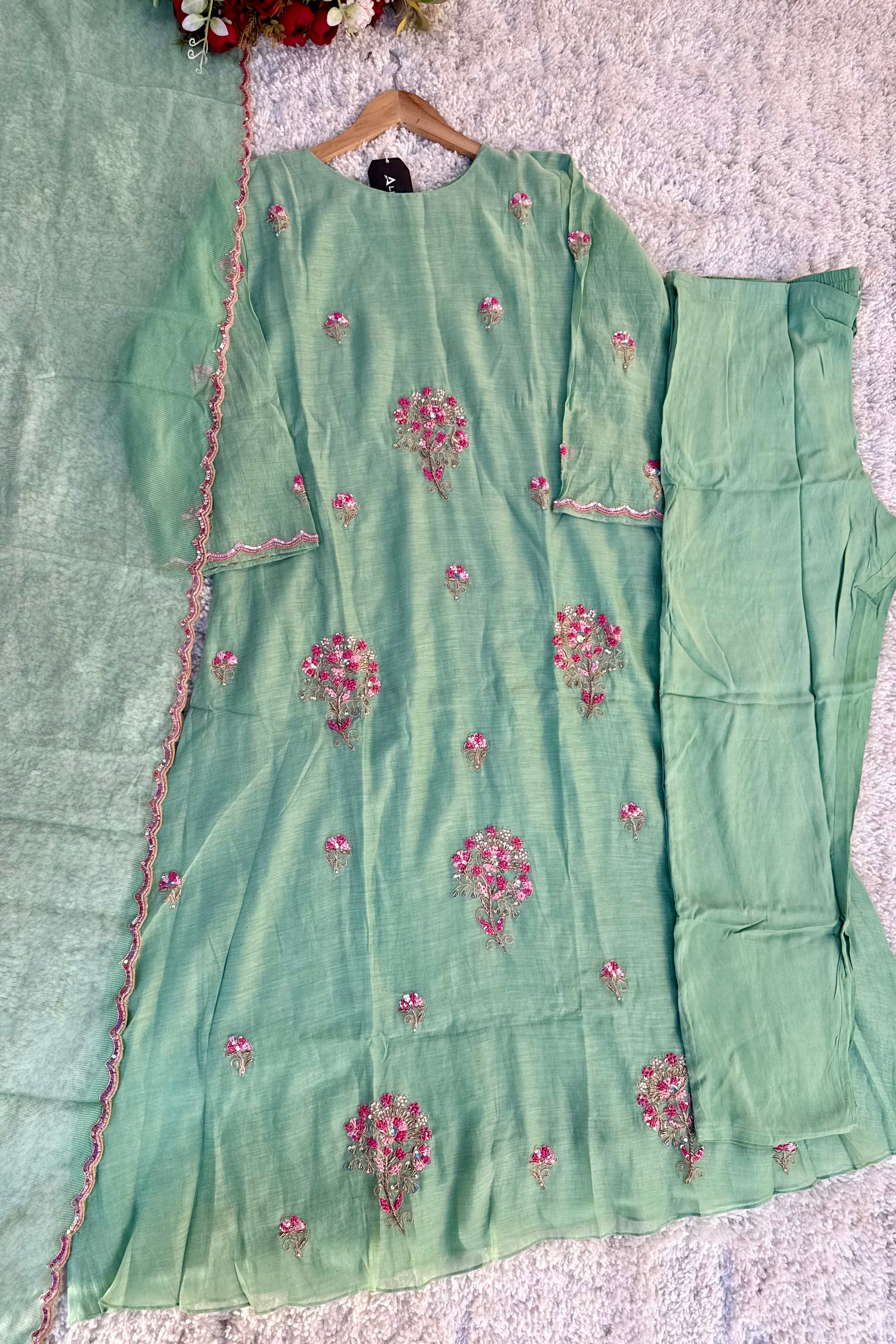 ✨Grace – Elegance Heavy Handwok Mul Chanderi A Line Suit