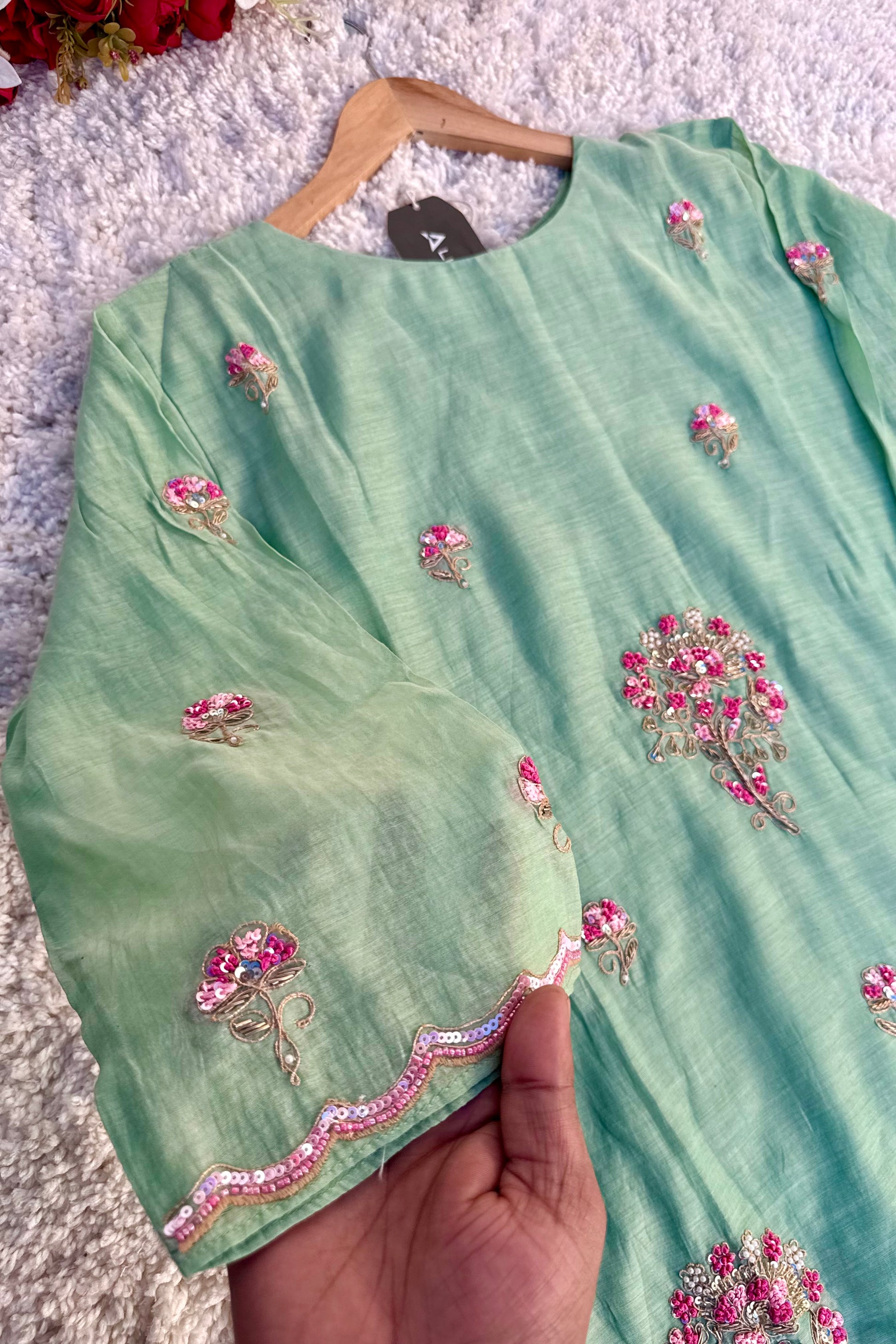 ✨Grace – Elegance Heavy Handwok Mul Chanderi A Line Suit