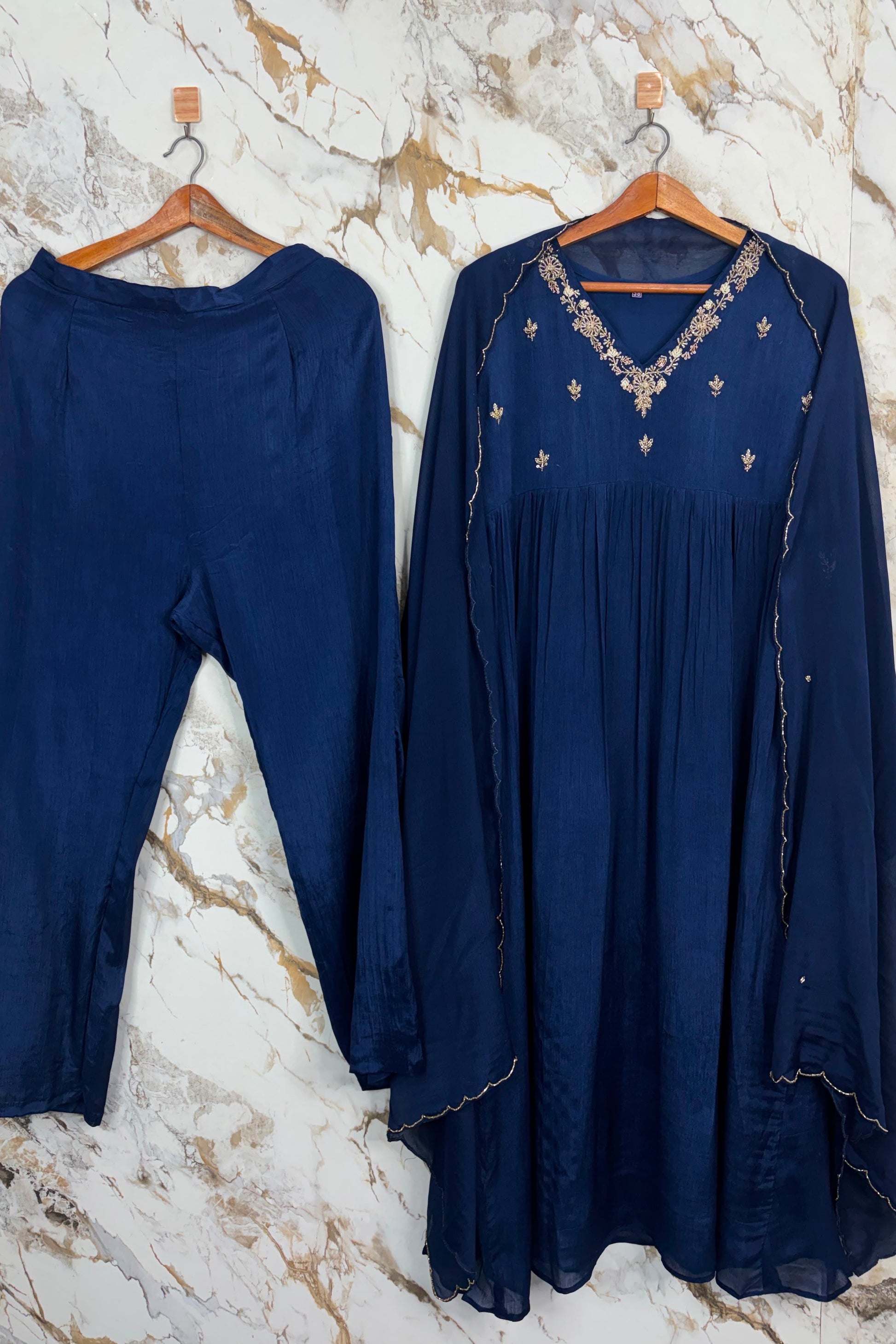“Az026” Premium Party Wear Chinnon Anarkali Suit set 🛍️