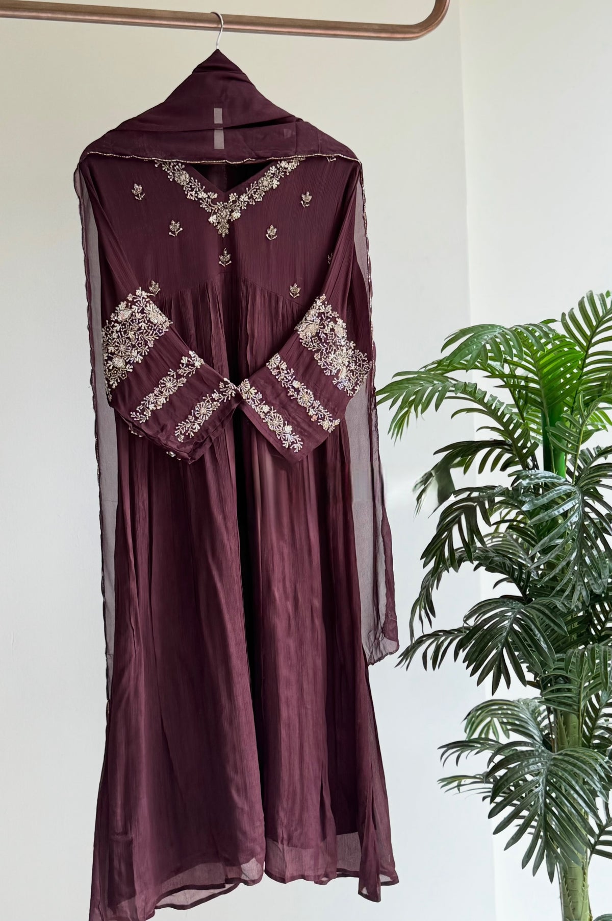 “Az026” Premium Party Wear Chinnon Anarkali Suit set 🛍️